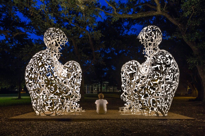 Mirror-Sculpture-At-Rice-University-Houston-Mabry-Campbell