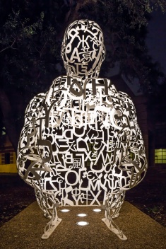 Mirror-Sculpture-At-Rice-University-Houston-Mabry-Campbell